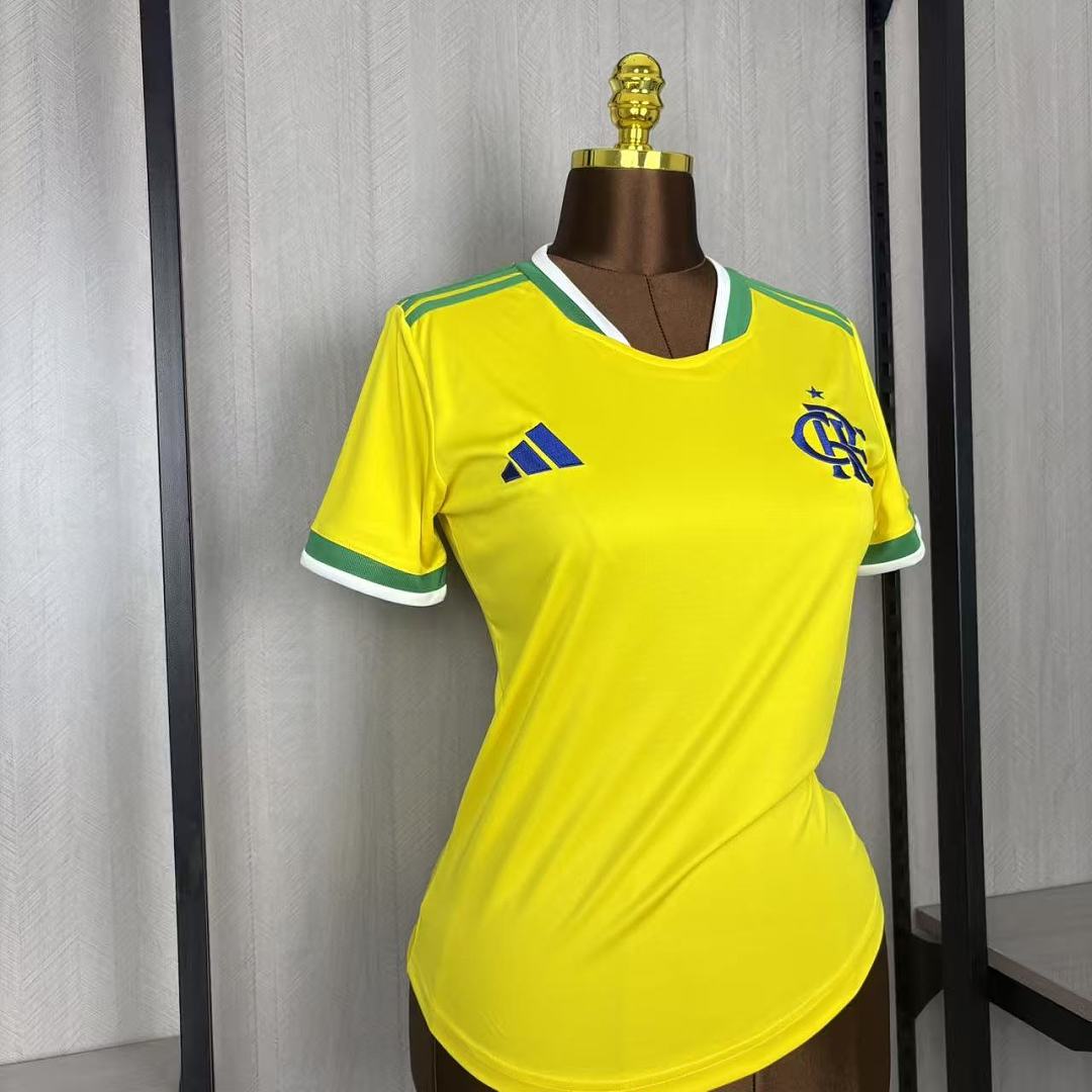 Camisa Flamengo Edição Copa do Mundo Amarela 26/27 - Adidas Torcedor Feminina